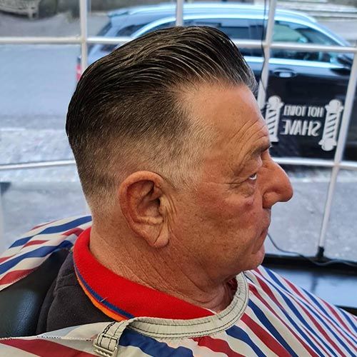 Gentlemen's traditional haircuts in Haslemere
