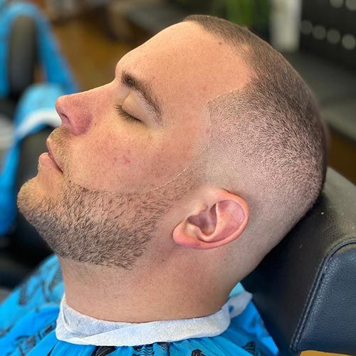 Traditional shave & beard trim